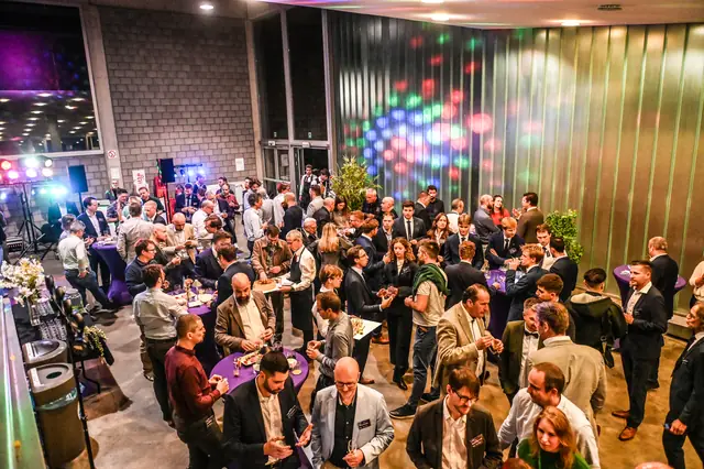 The packed foyer seen from above.